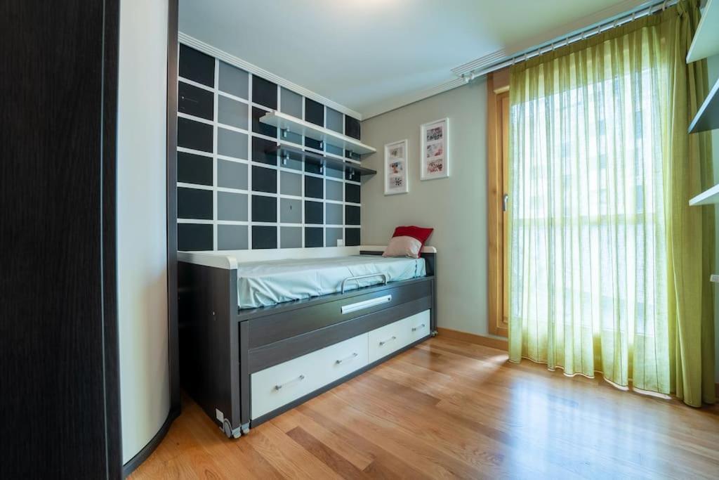 Apartamento En El Corazon De La Ciudad Con Parking Σανταντέρ Εξωτερικό φωτογραφία